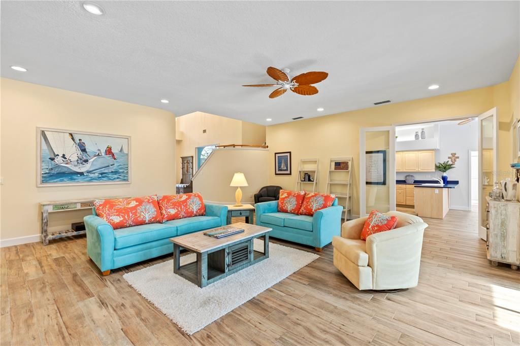 For Sale: $1,550,000 (6 beds, 4 baths, 5019 Square Feet)