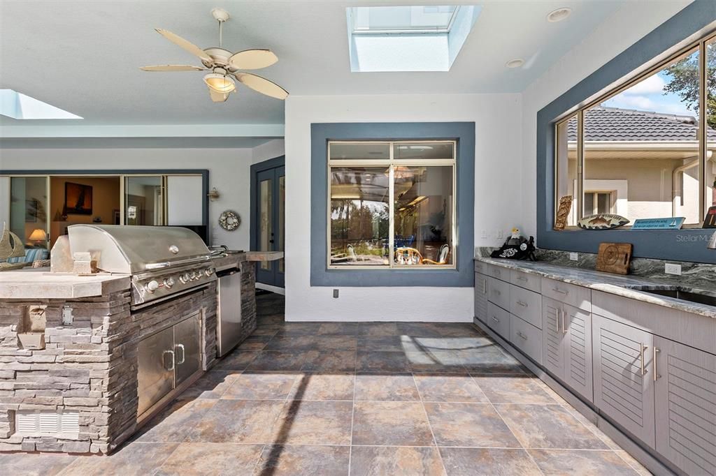 For Sale: $1,550,000 (6 beds, 4 baths, 5019 Square Feet)