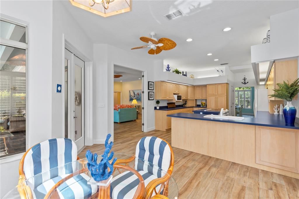 For Sale: $1,550,000 (6 beds, 4 baths, 5019 Square Feet)