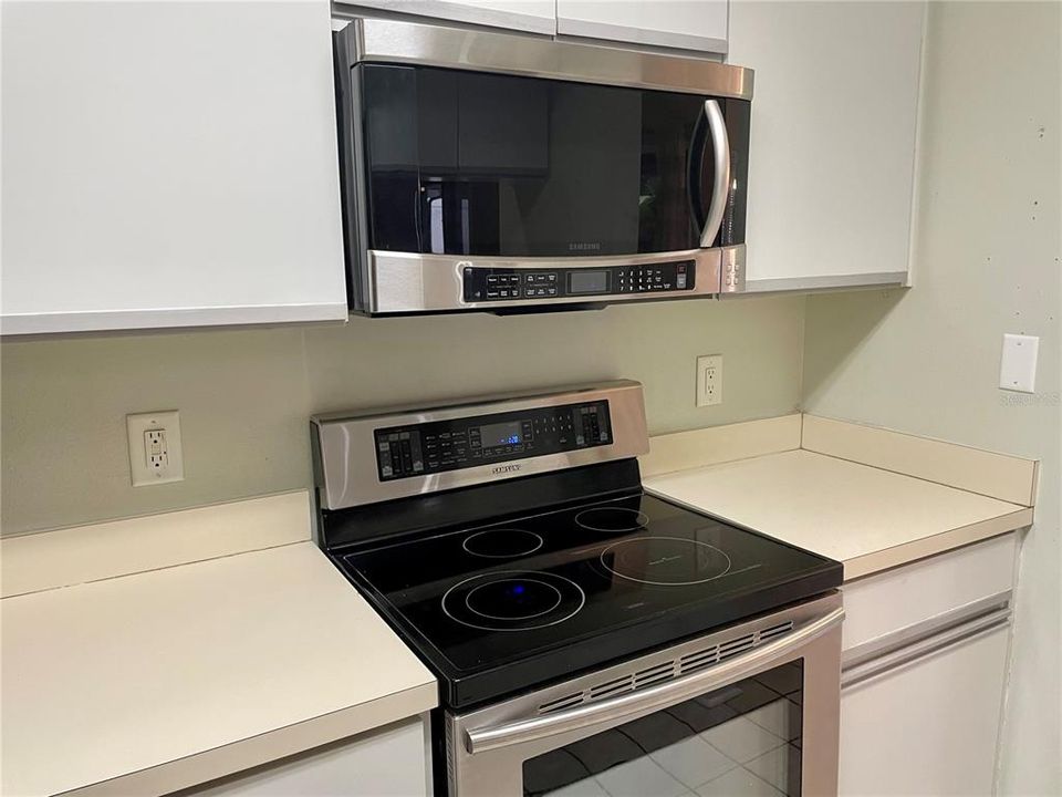 For Rent: $3,000 (3 beds, 2 baths, 1788 Square Feet)