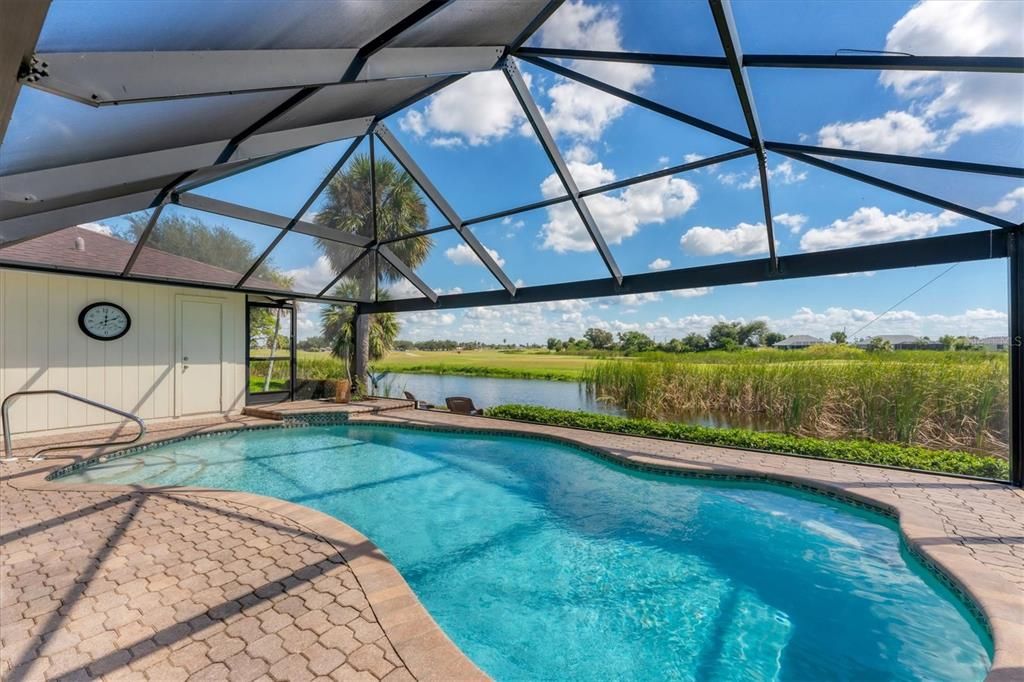 Activo con contrato: $419,900 (3 camas, 2 baños, 1997 Pies cuadrados)