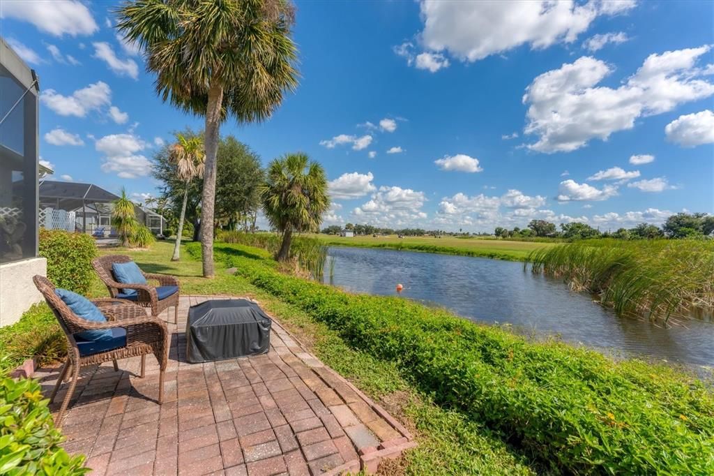 Activo con contrato: $419,900 (3 camas, 2 baños, 1997 Pies cuadrados)