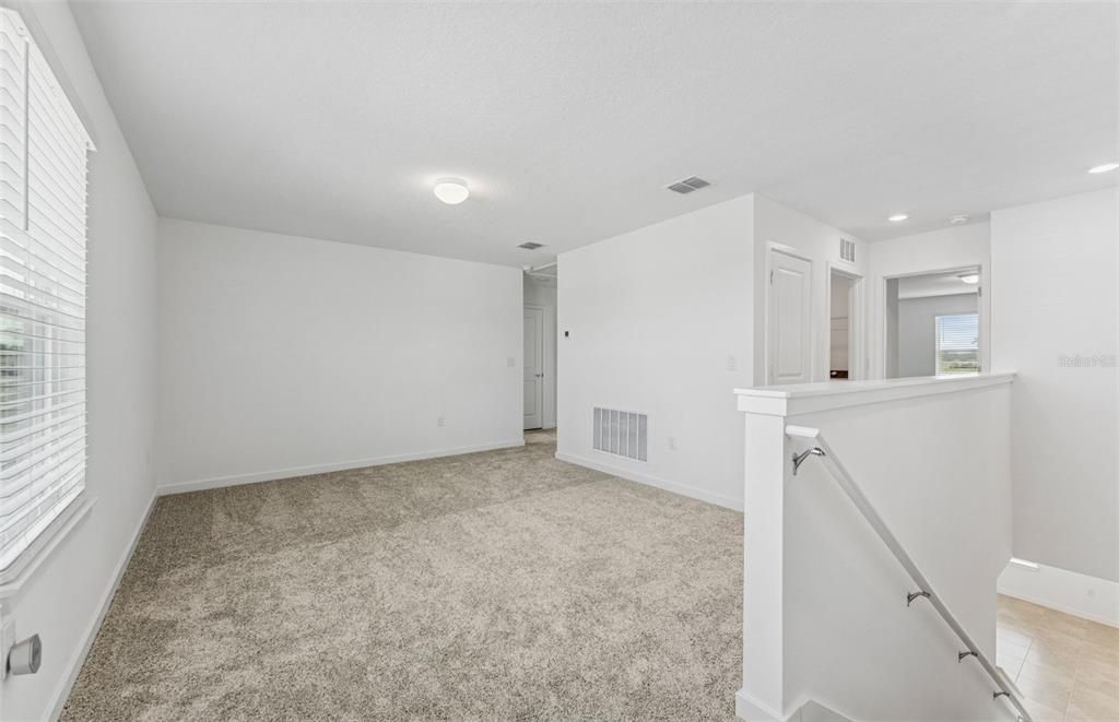 待售: $370,880 (4 贝兹, 3 浴室, 2203 平方英尺)