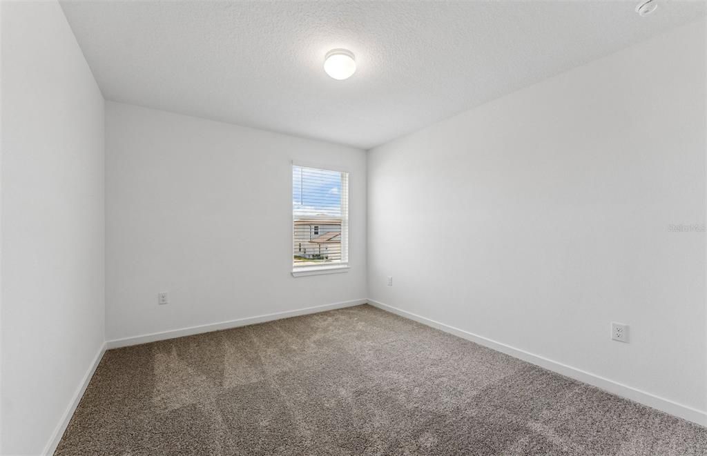 待售: $370,880 (4 贝兹, 3 浴室, 2203 平方英尺)