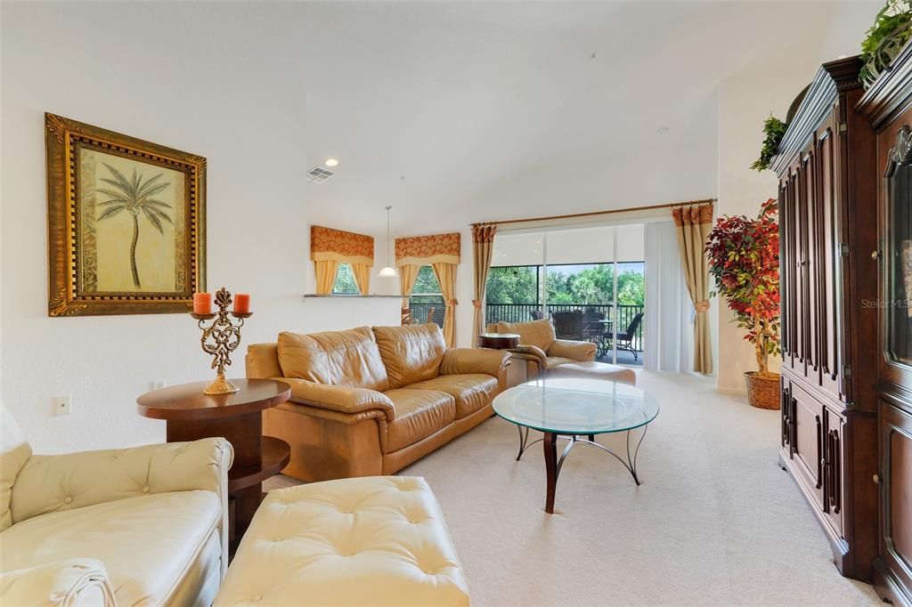 For Sale: $235,000 (2 beds, 2 baths, 1826 Square Feet)