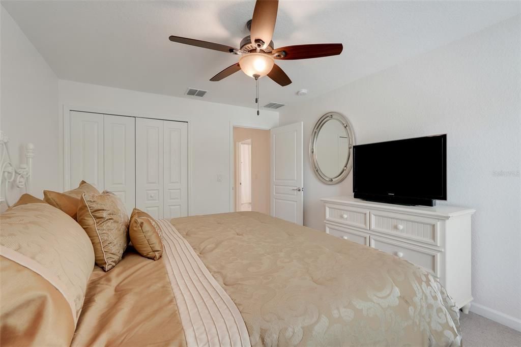 For Sale: $235,000 (2 beds, 2 baths, 1826 Square Feet)