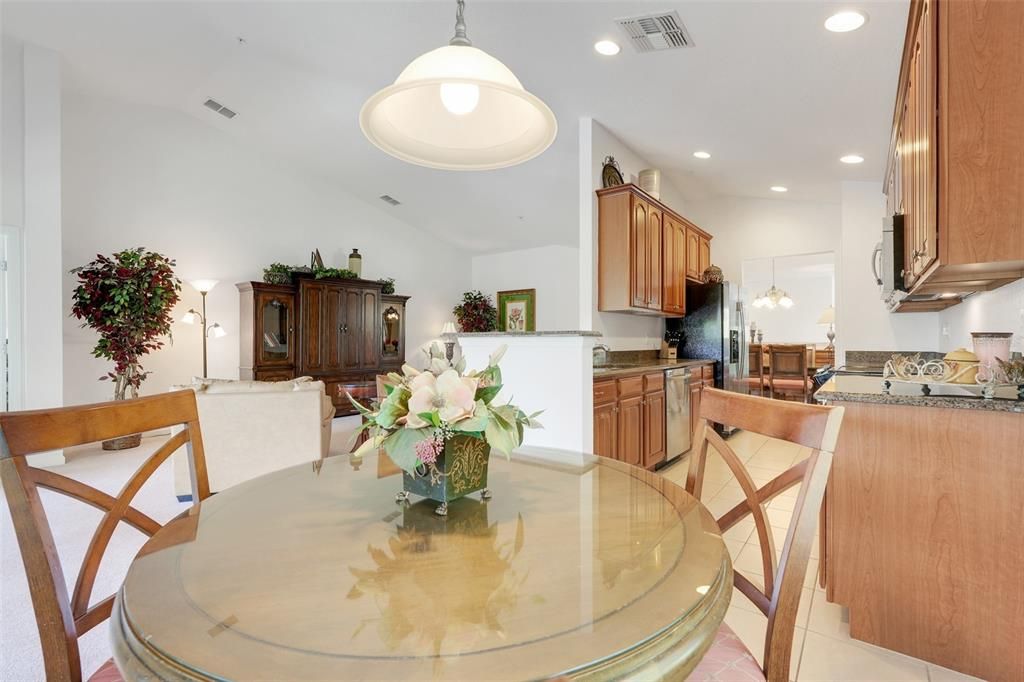 For Sale: $235,000 (2 beds, 2 baths, 1826 Square Feet)