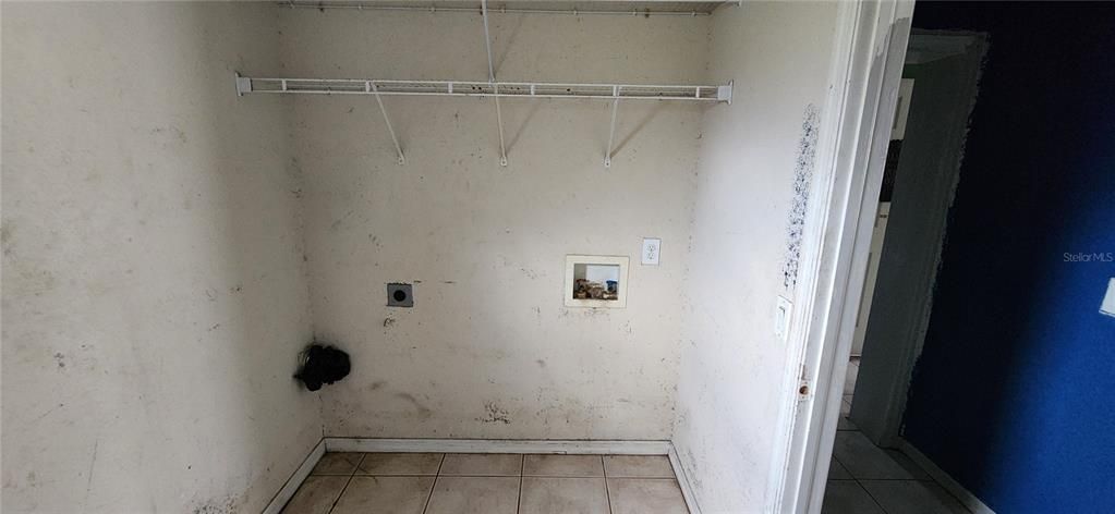 Active With Contract: $226,000 (4 beds, 3 baths, 2449 Square Feet)