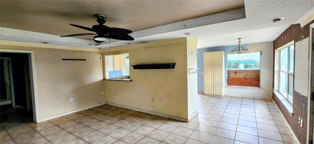Active With Contract: $226,000 (4 beds, 3 baths, 2449 Square Feet)