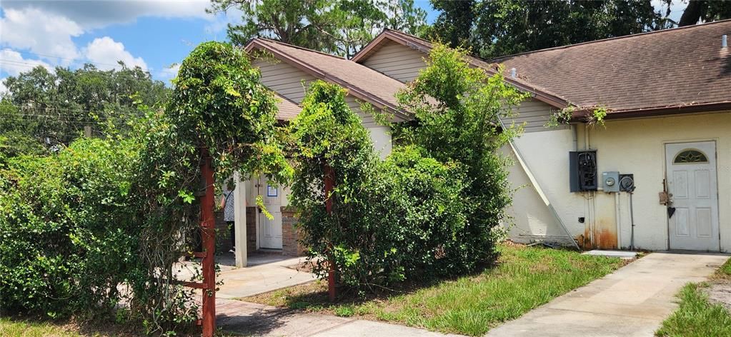 Active With Contract: $226,000 (4 beds, 3 baths, 2449 Square Feet)