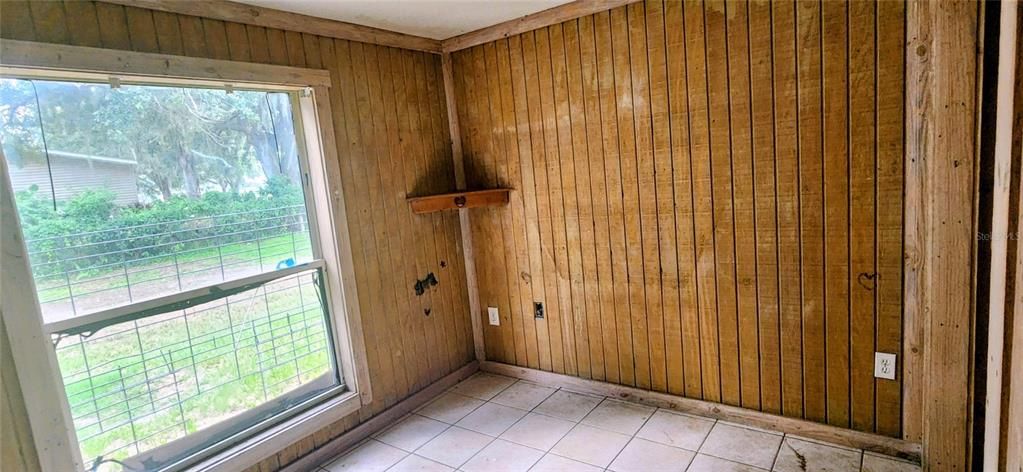 Active With Contract: $226,000 (4 beds, 3 baths, 2449 Square Feet)