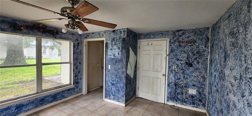 Active With Contract: $226,000 (4 beds, 3 baths, 2449 Square Feet)