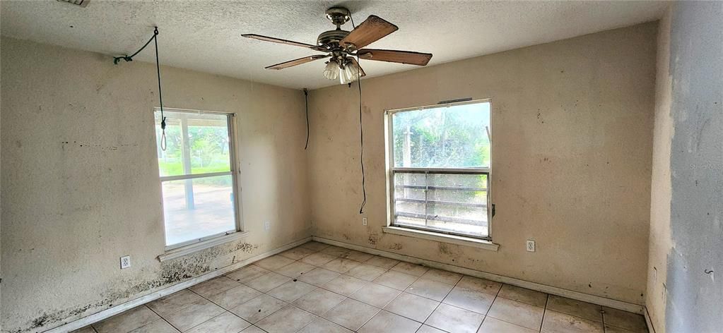 Active With Contract: $226,000 (4 beds, 3 baths, 2449 Square Feet)