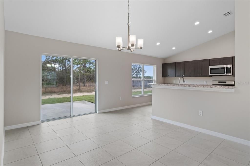 待售: $324,900 (3 贝兹, 2 浴室, 1724 平方英尺)