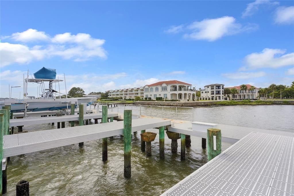 待售: $1,850,000 (0.26 acres)