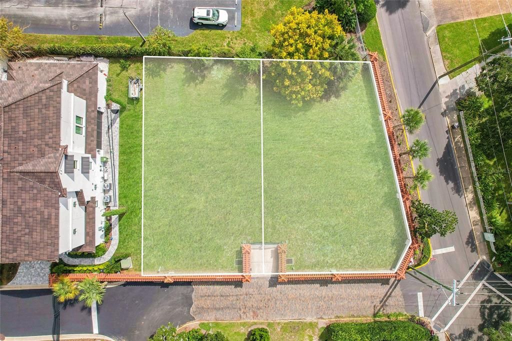 待售: $1,850,000 (0.26 acres)