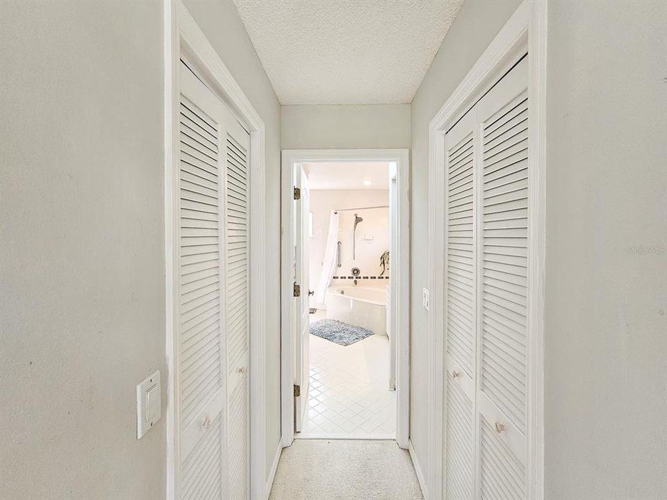 合同活跃: $445,000 (2 贝兹, 2 浴室, 1836 平方英尺)