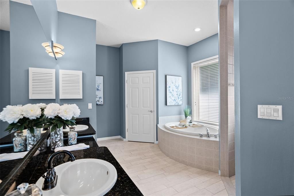 Active With Contract: $950,000 (4 beds, 3 baths, 3808 Square Feet)