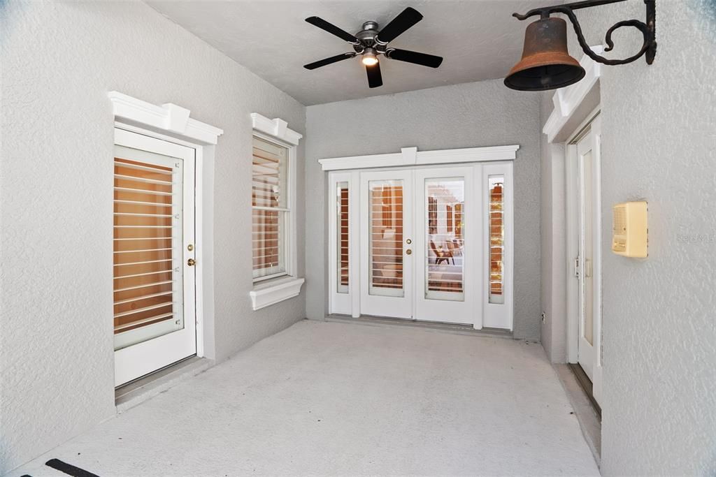 Active With Contract: $950,000 (4 beds, 3 baths, 3808 Square Feet)