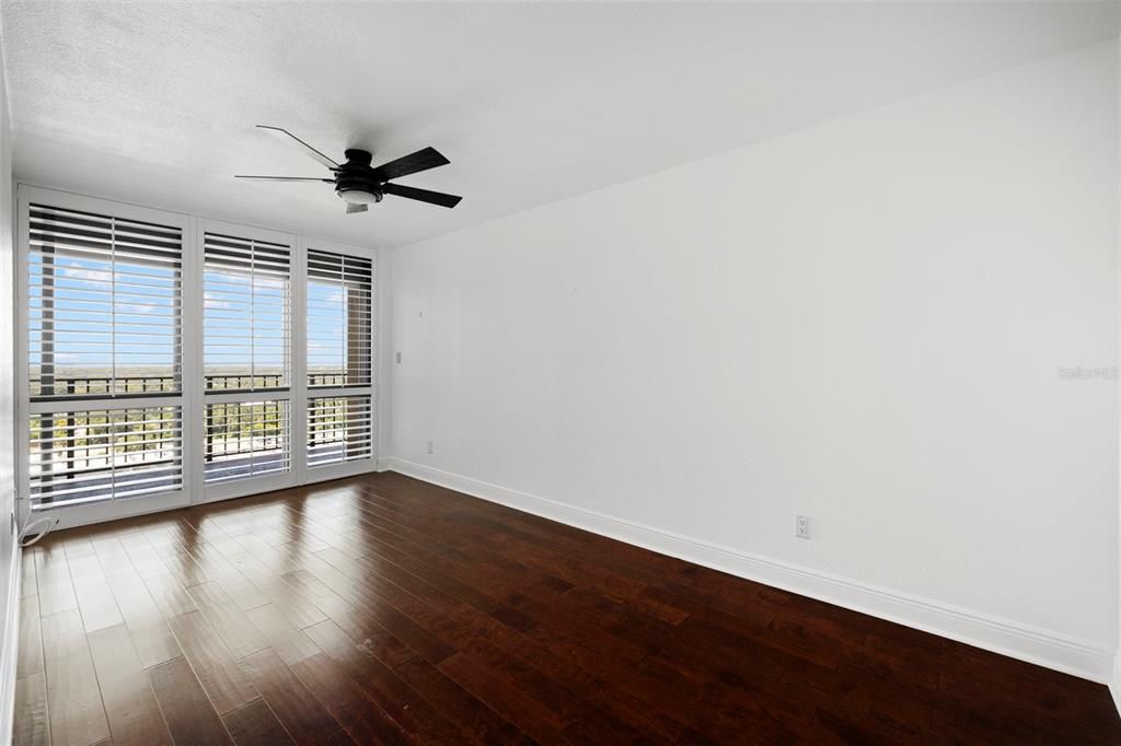 For Rent: $6,500 (2 beds, 3 baths, 3033 Square Feet)