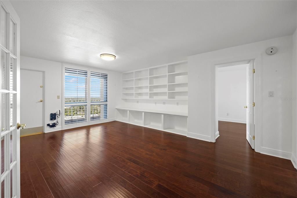 For Rent: $6,500 (2 beds, 3 baths, 3033 Square Feet)