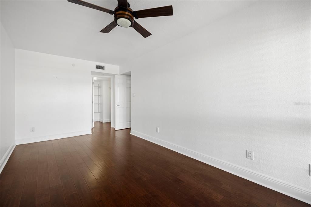 For Rent: $6,500 (2 beds, 3 baths, 3033 Square Feet)