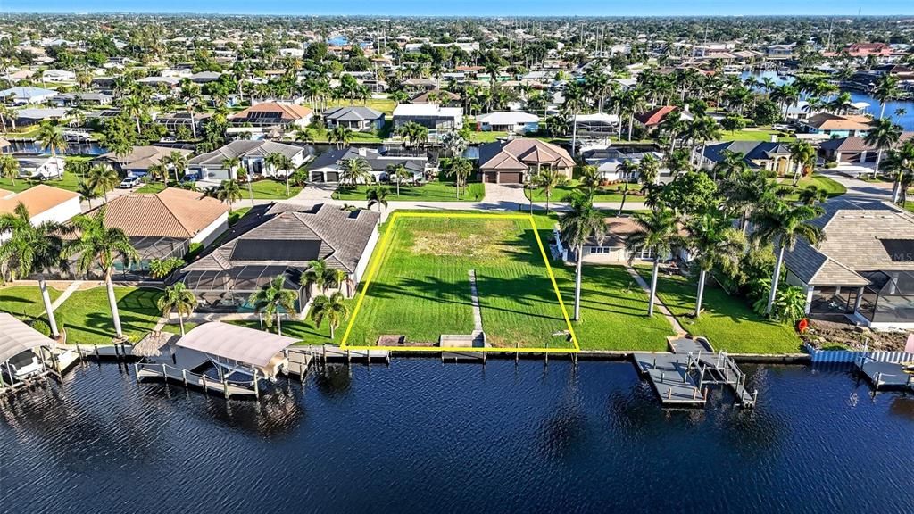 На продажу: $1,499,000 (0.29 acres)