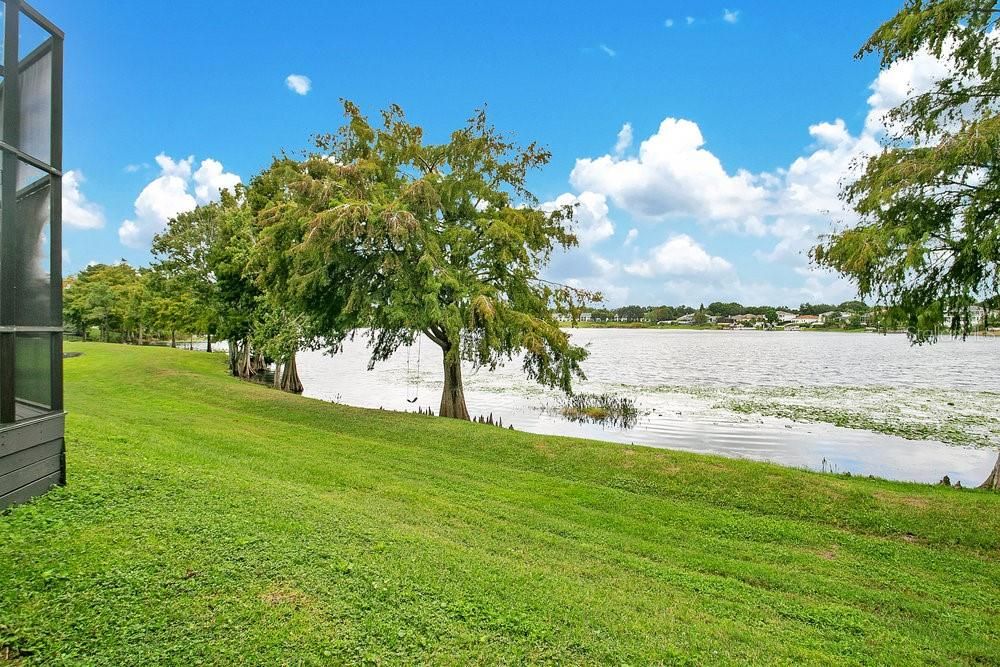 For Rent: $2,995 (3 beds, 2 baths, 1724 Square Feet)