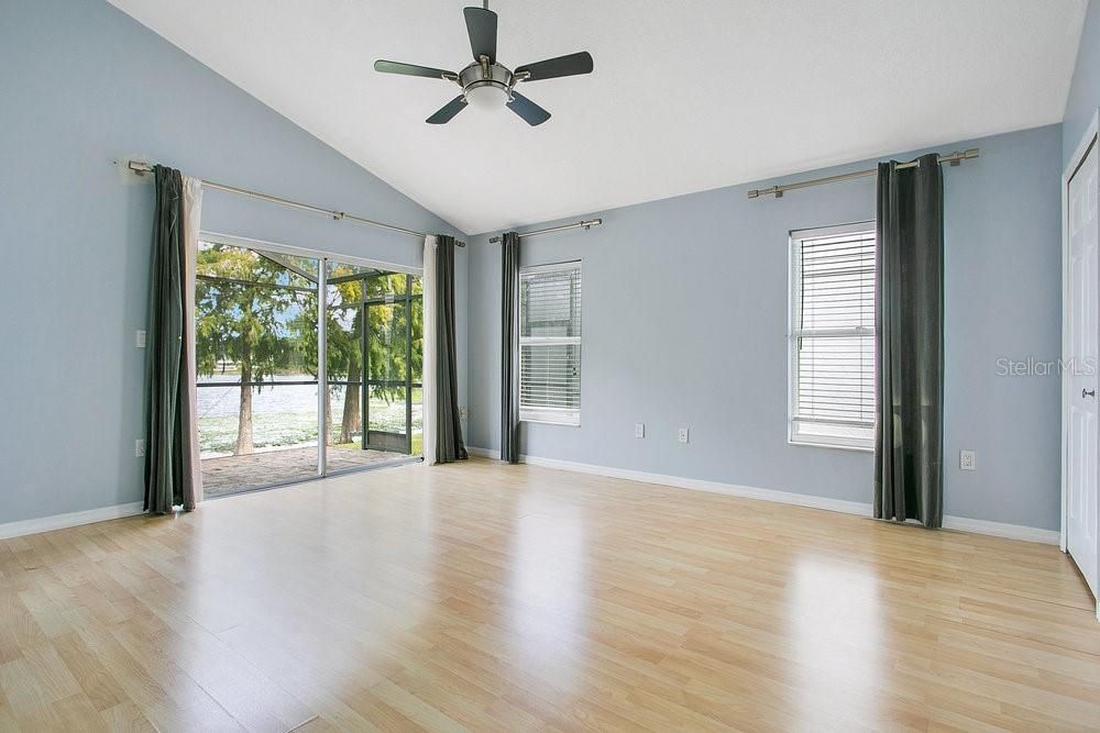 For Rent: $2,995 (3 beds, 2 baths, 1724 Square Feet)