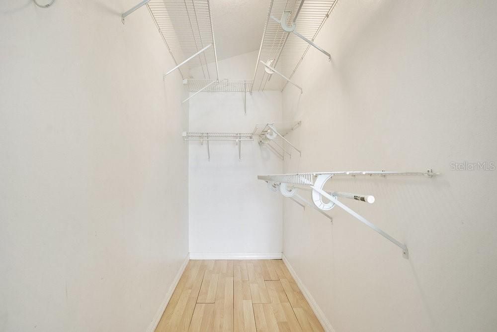 For Rent: $2,995 (3 beds, 2 baths, 1724 Square Feet)