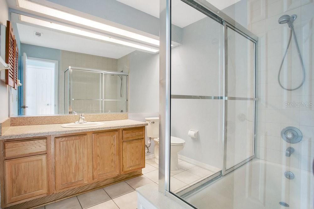 For Rent: $2,995 (3 beds, 2 baths, 1724 Square Feet)