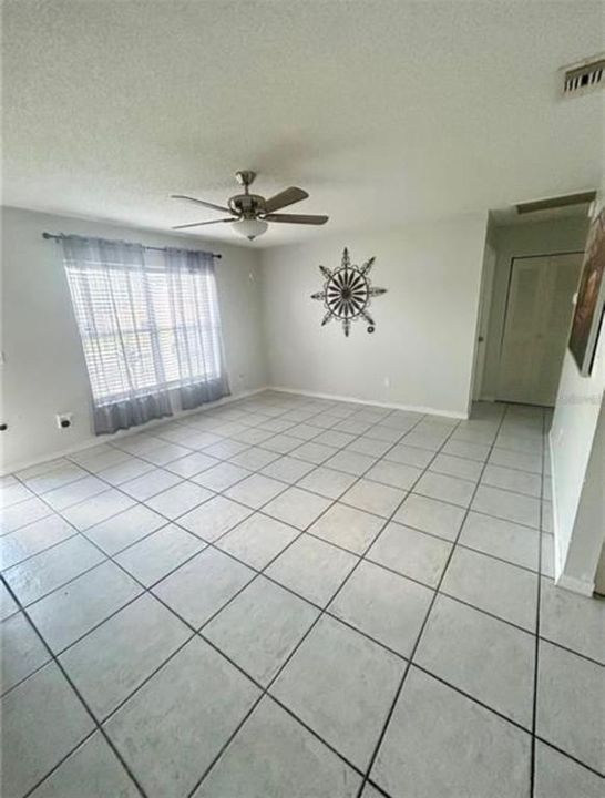 На продажу: $229,900 (2 спален, 2 ванн, 960 Квадратных фут)