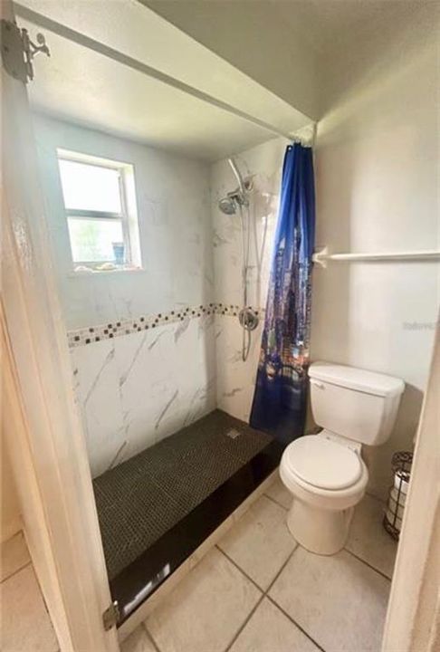 На продажу: $229,900 (2 спален, 2 ванн, 960 Квадратных фут)