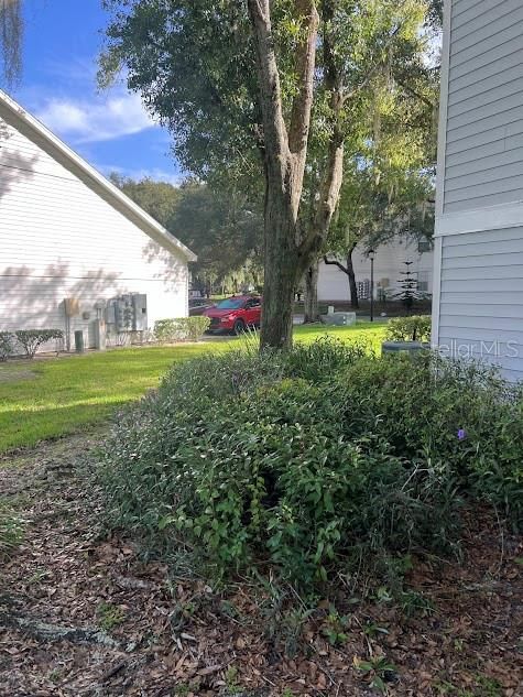 For Sale: $215,000 (2 beds, 2 baths, 1150 Square Feet)