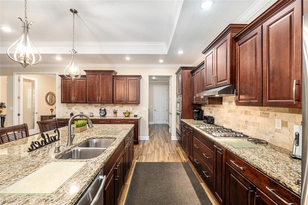 待售: $585,000 (3 贝兹, 2 浴室, 2648 平方英尺)