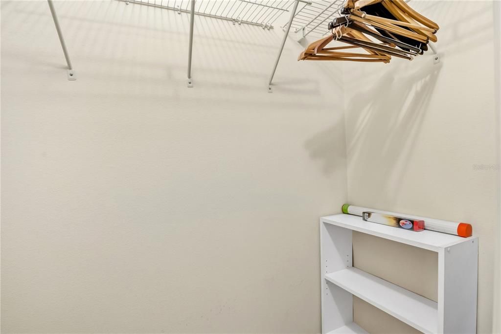 For Sale: $330,000 (3 beds, 2 baths, 1814 Square Feet)