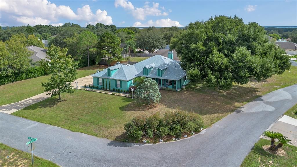 For Sale: $330,000 (3 beds, 2 baths, 1814 Square Feet)