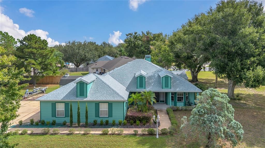 For Sale: $330,000 (3 beds, 2 baths, 1814 Square Feet)