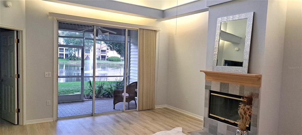 待售: $359,000 (4 贝兹, 2 浴室, 2600 平方英尺)