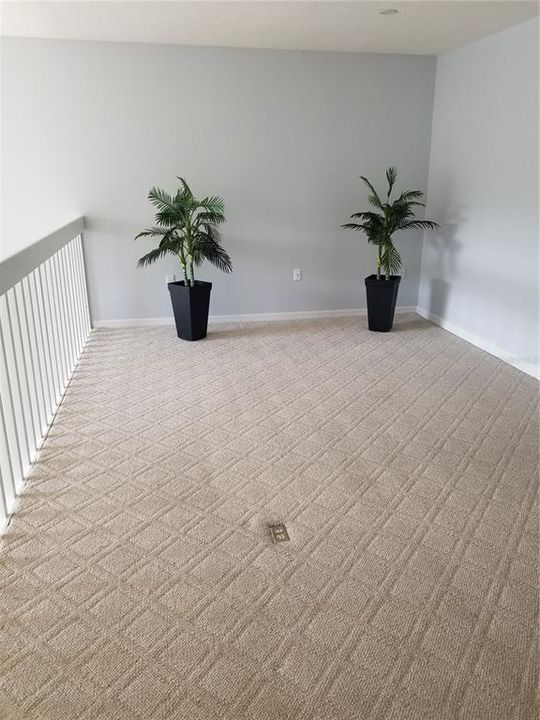 待售: $359,000 (4 贝兹, 2 浴室, 2600 平方英尺)