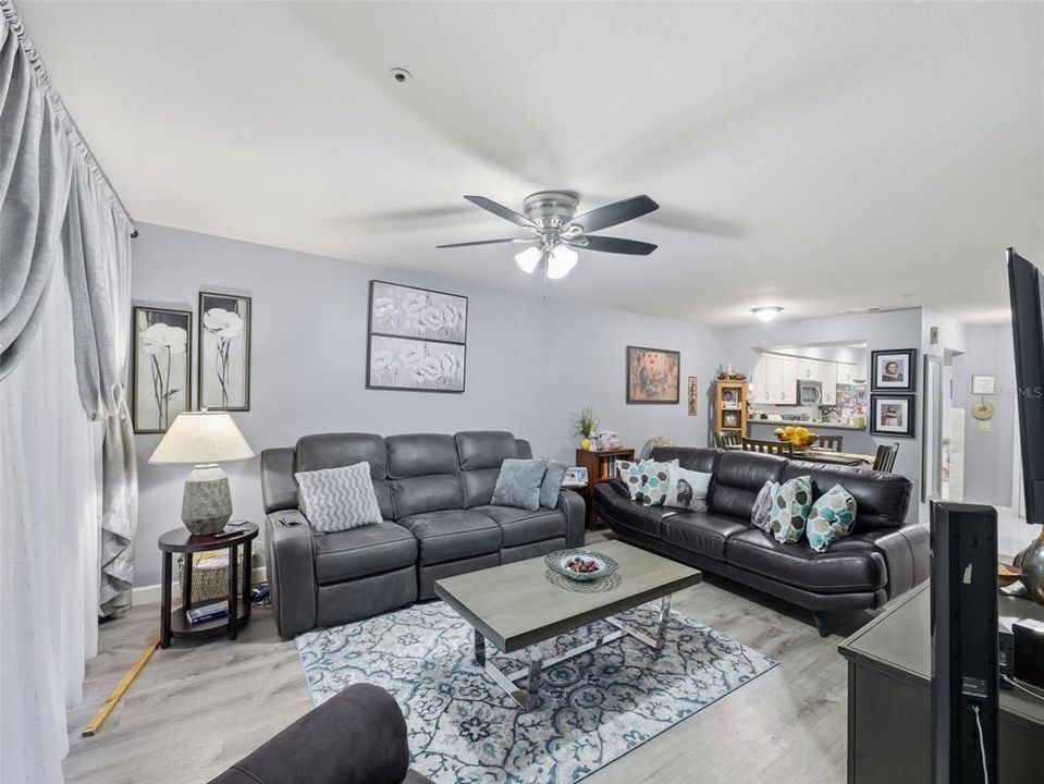 En Venta: $269,500 (2 camas, 2 baños, 1196 Pies cuadrados)