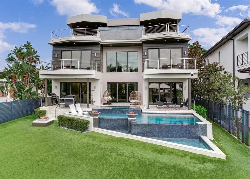 En Venta: $7,890,000 (6 camas, 6 baños, 7250 Pies cuadrados)