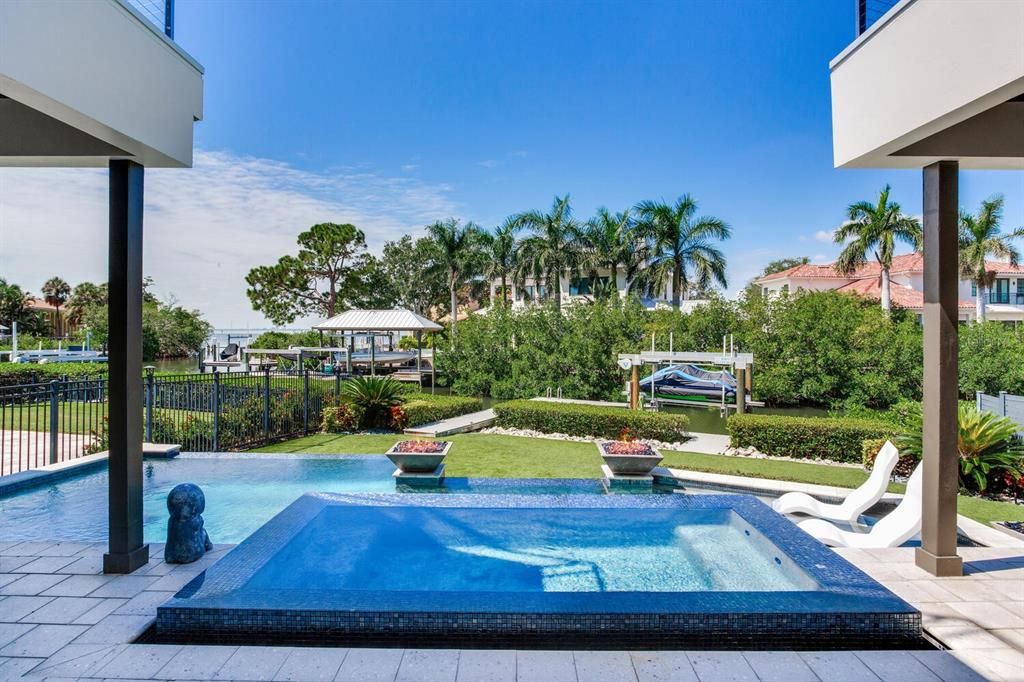 En Venta: $7,890,000 (6 camas, 6 baños, 7250 Pies cuadrados)