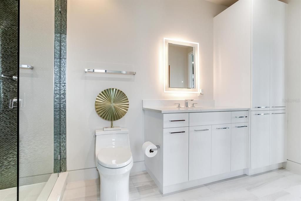 En Venta: $7,890,000 (6 camas, 6 baños, 7250 Pies cuadrados)