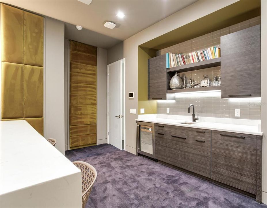 En Venta: $7,890,000 (6 camas, 6 baños, 7250 Pies cuadrados)