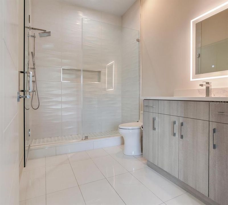 En Venta: $7,890,000 (6 camas, 6 baños, 7250 Pies cuadrados)