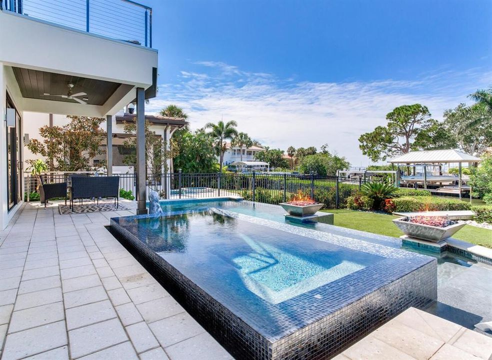 En Venta: $7,890,000 (6 camas, 6 baños, 7250 Pies cuadrados)