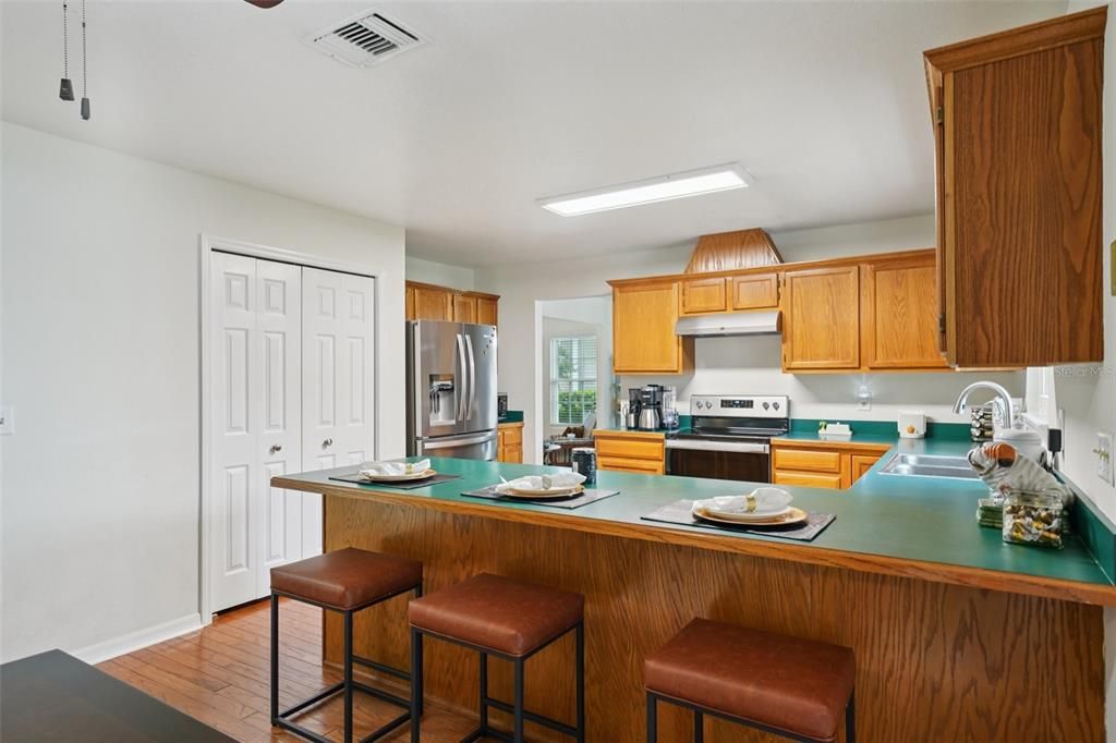 For Sale: $449,000 (4 beds, 2 baths, 2606 Square Feet)