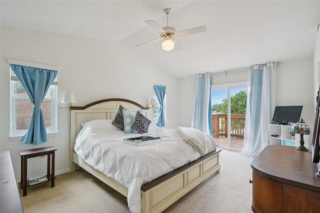 For Sale: $449,000 (4 beds, 2 baths, 2606 Square Feet)