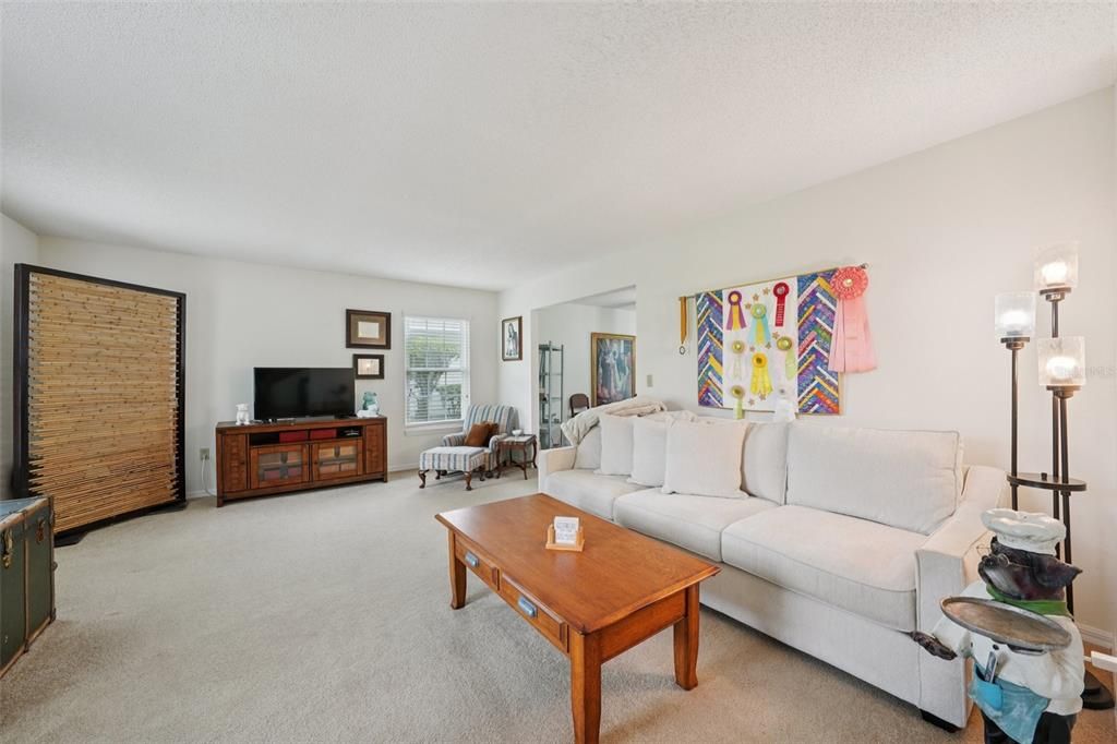 For Sale: $449,000 (4 beds, 2 baths, 2606 Square Feet)